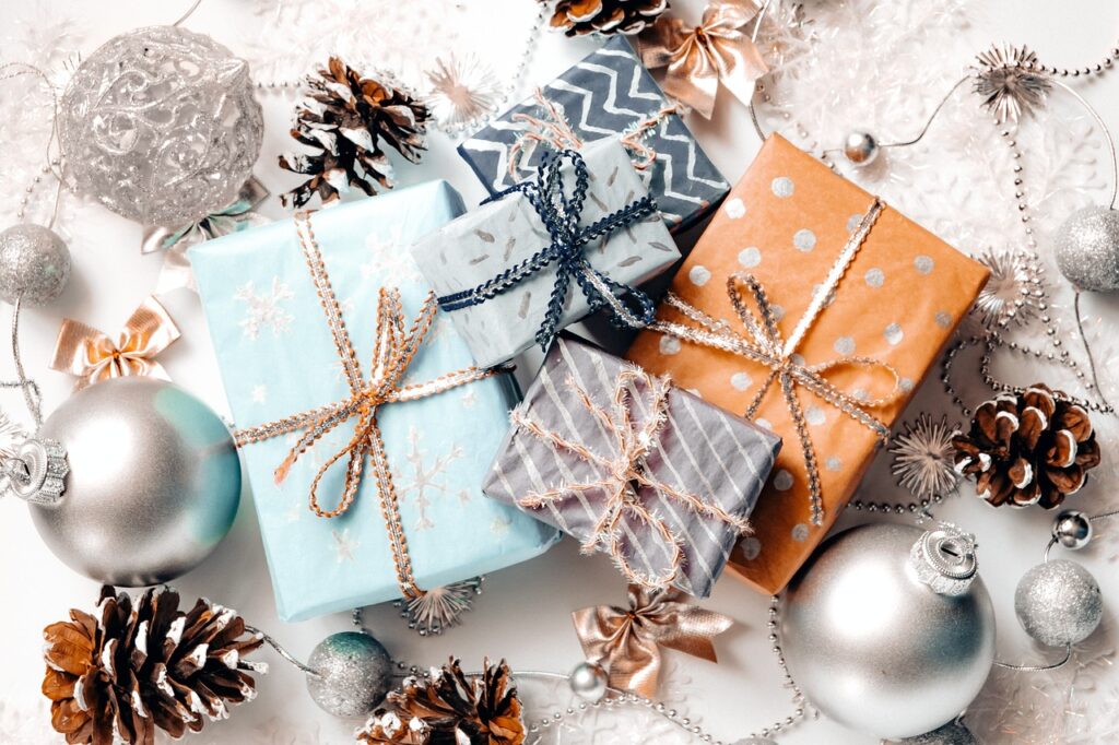 Seasonal Gift/Items