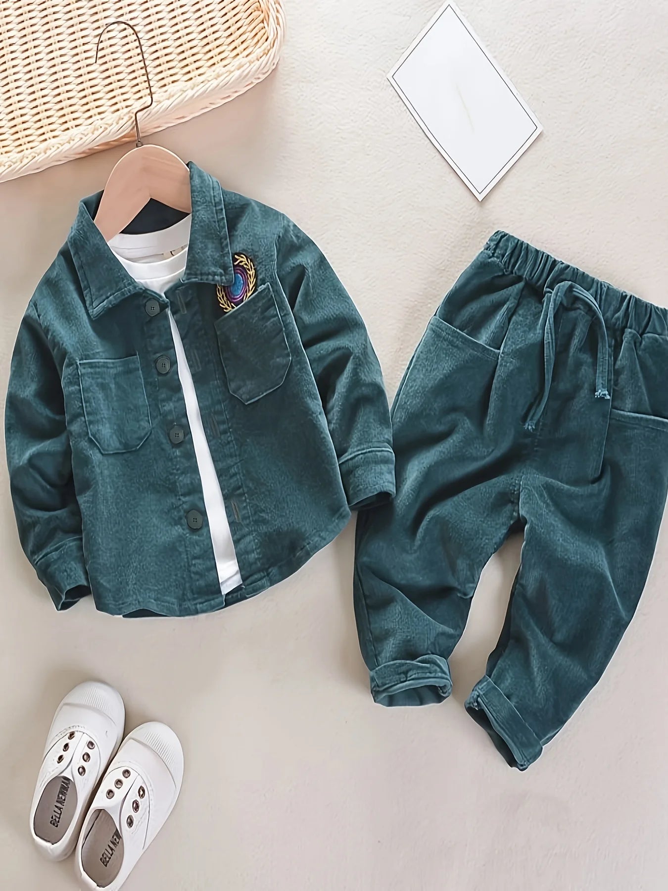 Spring and Autumn New Fashionable Casual Corduroy Jacket and Long Sleeve T-shirt for Boys and Girls Baby Pants 3-Piece Set