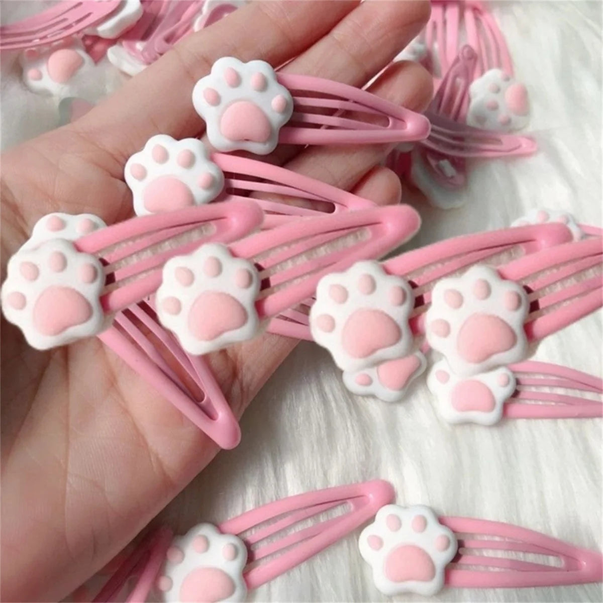 Y2K Cartoon Cat Paw Hair Clip Headwear - Stylish Travel Hairpins & Headdress Hairclip for Girls Fashionable Hair Accessories