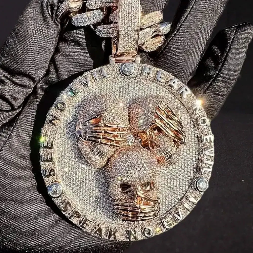 Exquisite Luxury Three Gollum Head Pendants Round Rap Singer Hip Hop Can Pair with Cuban Chain Necklace 3D Pendant Jewelry