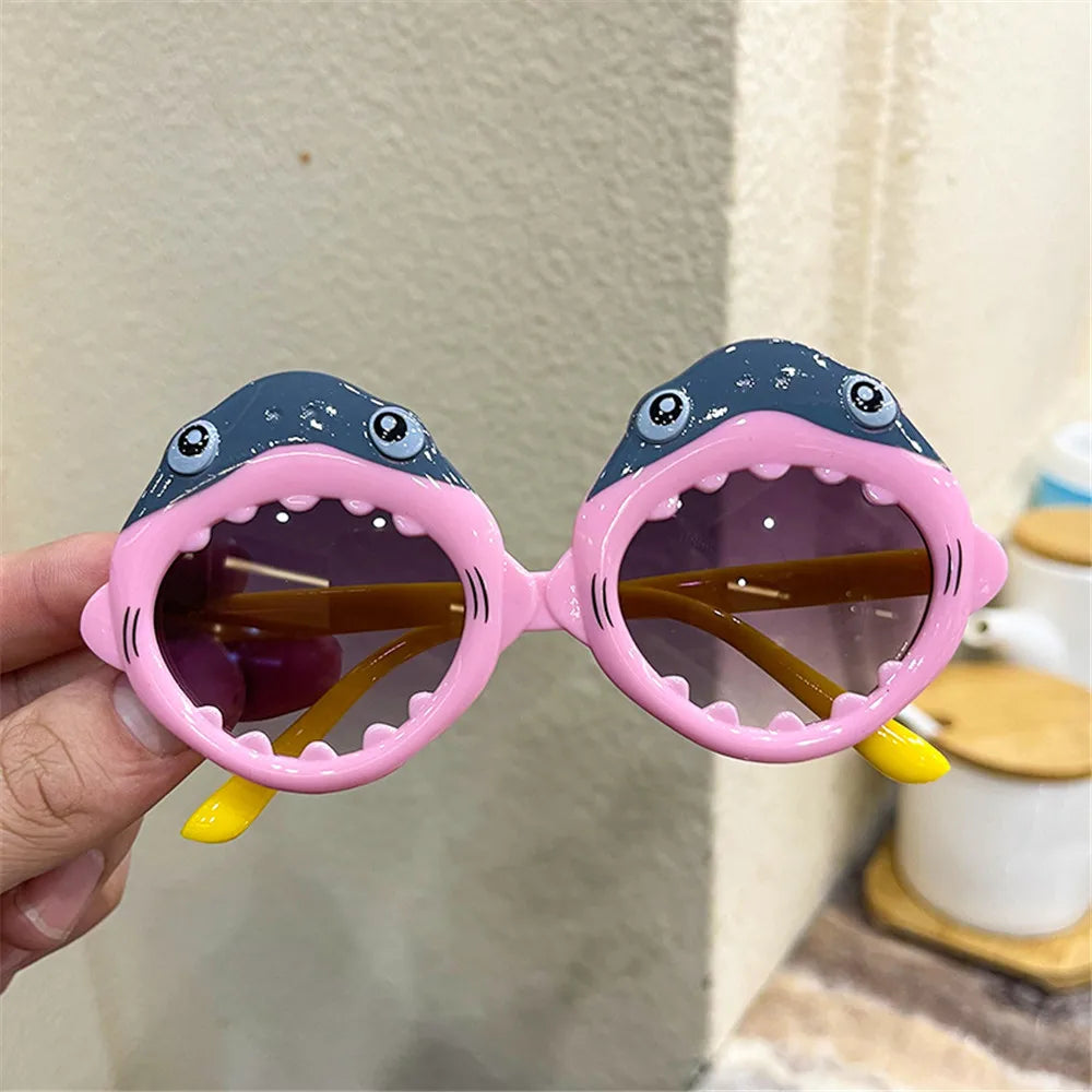 Cartoon Shark Shape Children Sunglasses UV Protection Glasses Fashionable Kids Eyewear Perfect For Children s Photo Props Kids Party Birthday Party Accessory Ideal Outdoor Eyewear For Boys And Girls Aged 3 To 10