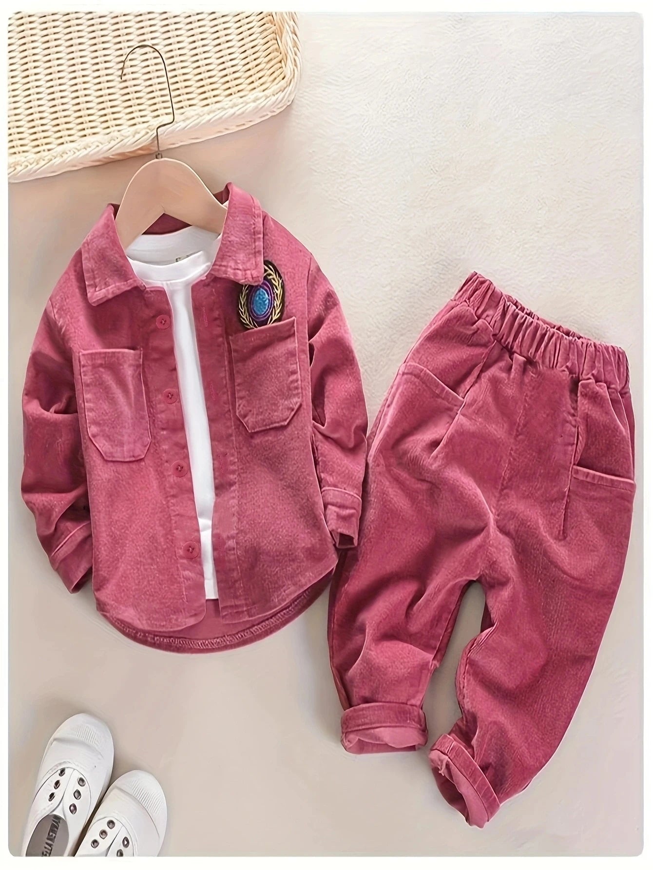 Spring and Autumn New Fashionable Casual Corduroy Jacket and Long Sleeve T-shirt for Boys and Girls Baby Pants 3-Piece Set