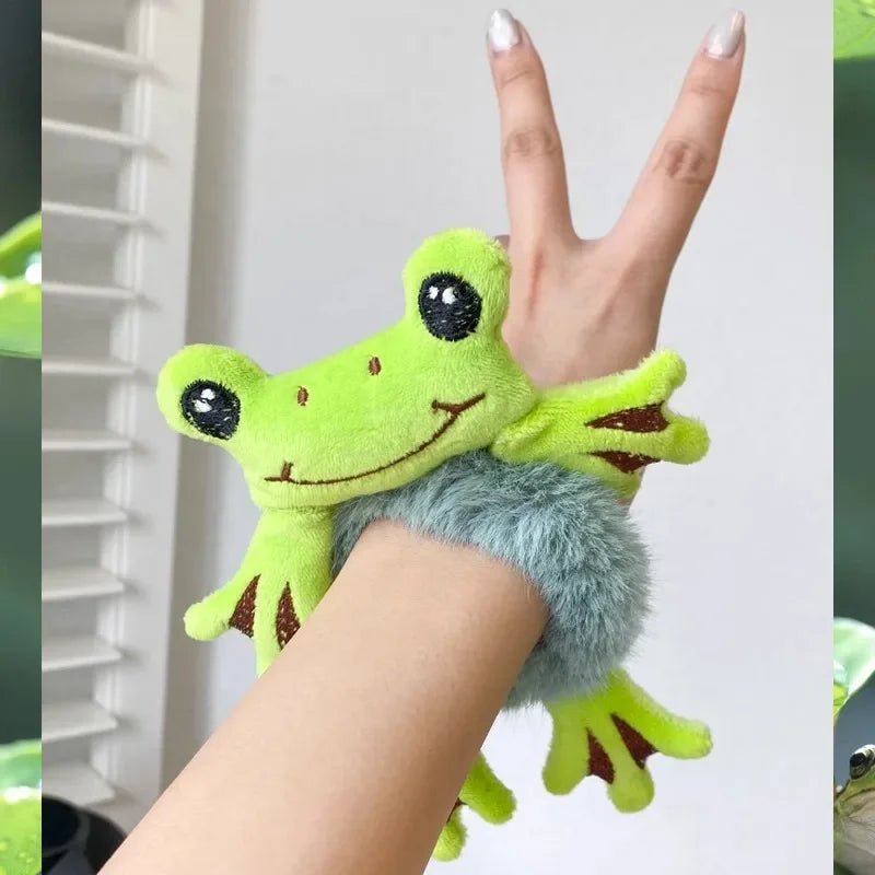 1pcs Cute Funny Green Frog Plush Hair Circle Elastic Scrunchies Soft Headwear For Women And Girls To Create Stylish Ponytail Bun Hairstyle Comfortable And Stretchy Hair Band That Holds Hair Firmly All Day Long hair accessorie