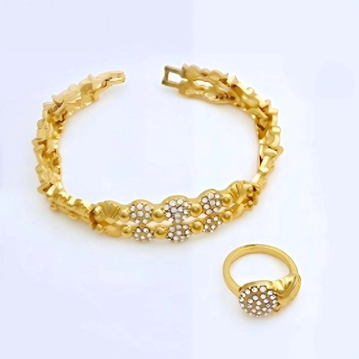 GZJPEI Fashion Women Jewelry Set Multi Layer White Zircon Necklace Bracelet Elegant Shell Earring Ring For Women Party Jewelry Birthday Gift Anniversary Gift 2026 Trendy