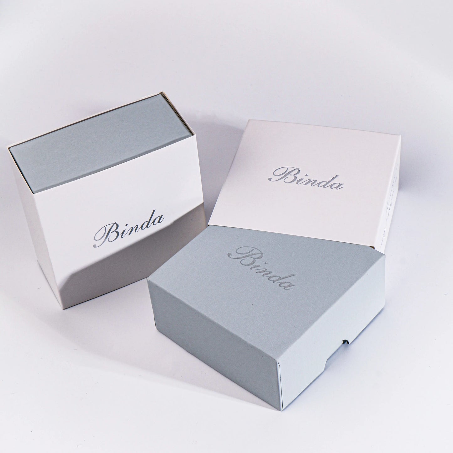 BINDA Women’s Elegant Waterproof Stainless-Steel Quartz Watch – Rainbow Gold Bracelet, Round Delicate Dial, Perfect for Daily