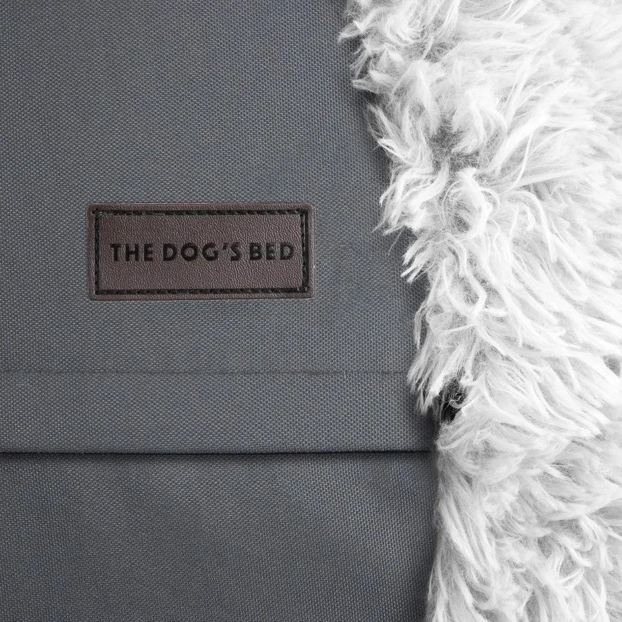 Small Ice White Fur Calming Nest Bed for Dogs Ideal for Small Breeds Perfect for Cozy Rest at Home or Travel Soft and Warm Desi