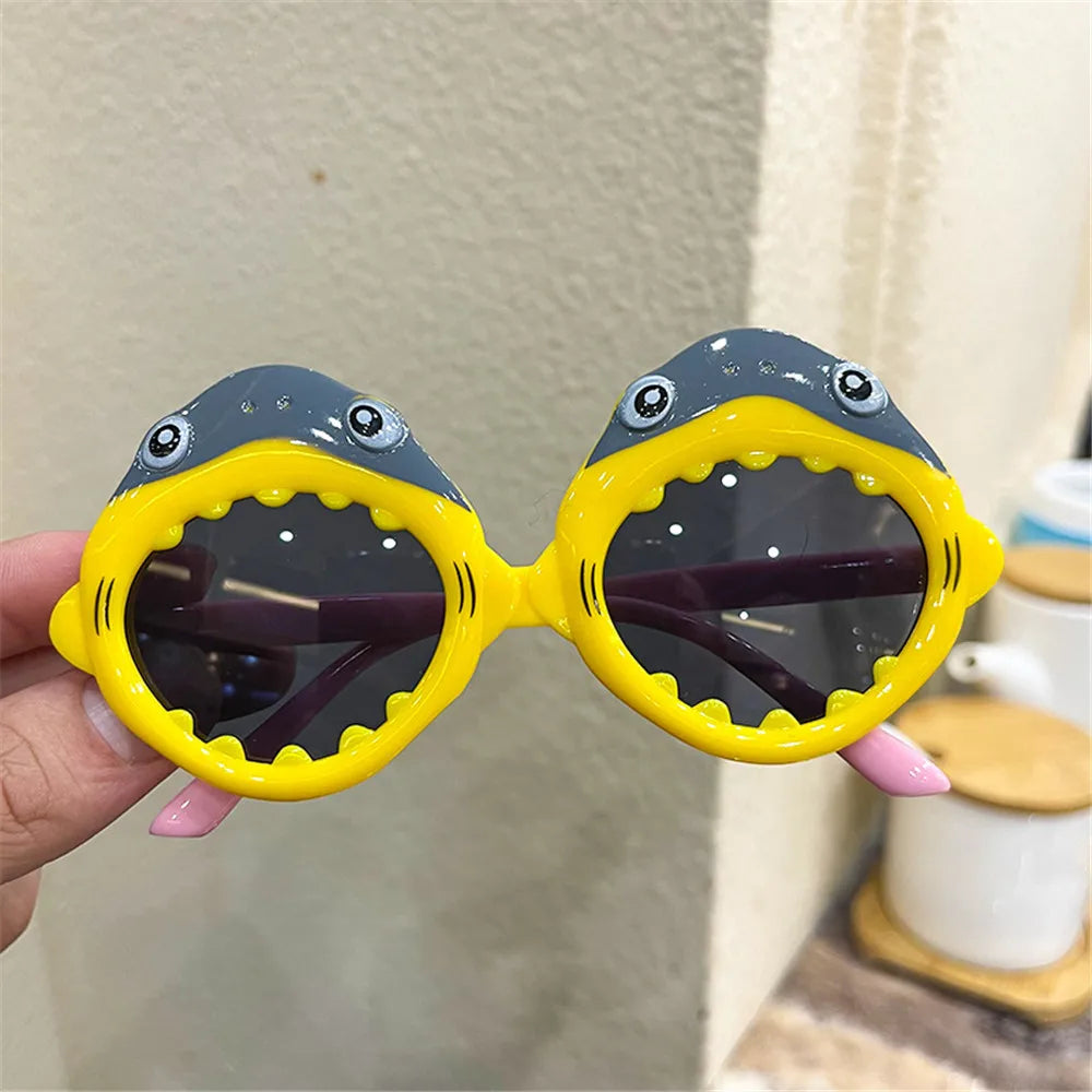 Cartoon Shark Shape Children Sunglasses UV Protection Glasses Fashionable Kids Eyewear Perfect For Children s Photo Props Kids Party Birthday Party Accessory Ideal Outdoor Eyewear For Boys And Girls Aged 3 To 10