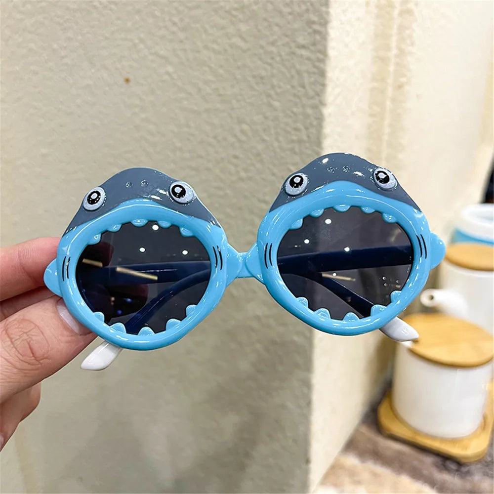 Cartoon Shark Shape Children Sunglasses UV Protection Glasses Fashionable Kids Eyewear Perfect For Children s Photo Props Kids Party Birthday Party Accessory Ideal Outdoor Eyewear For Boys And Girls Aged 3 To 10