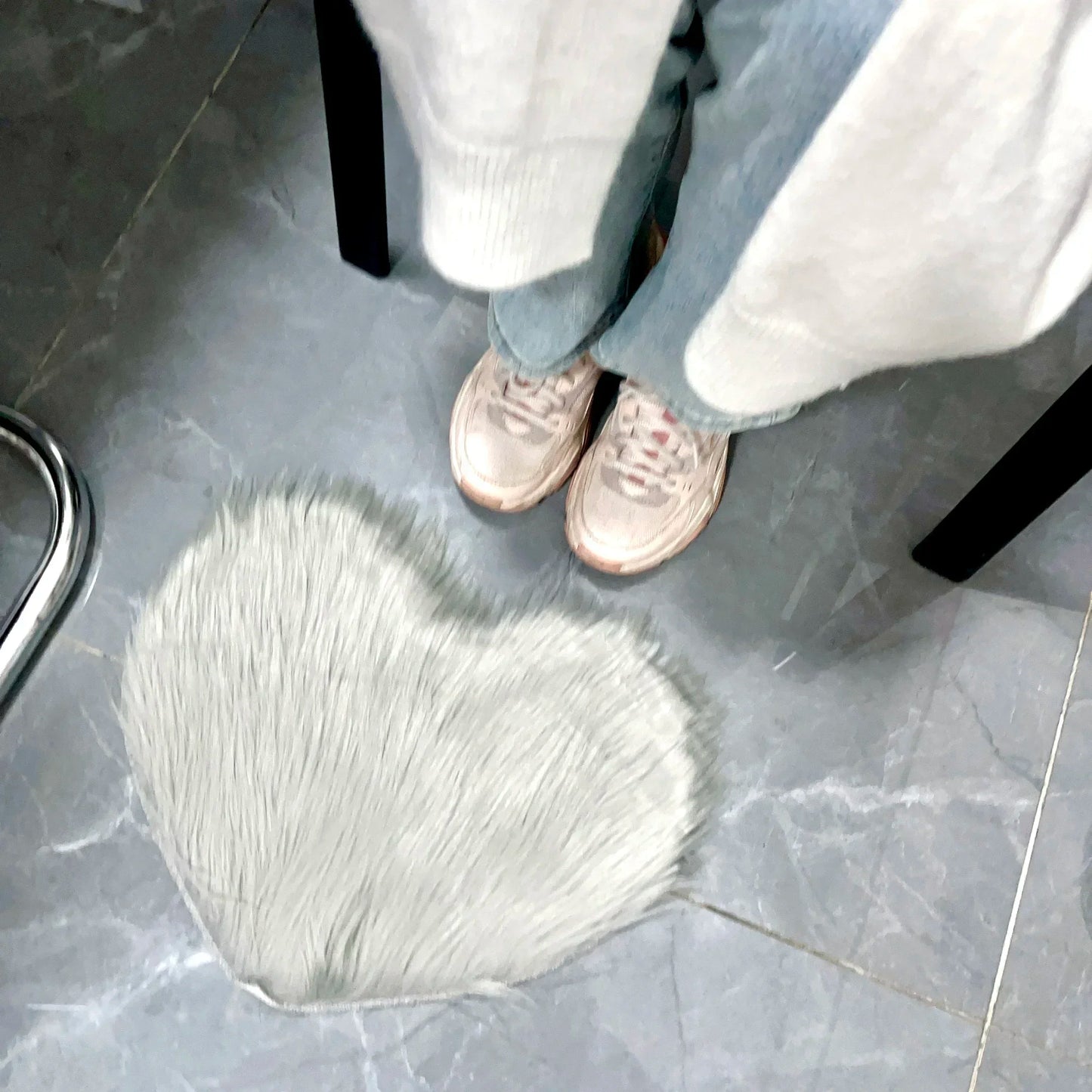 1pc Valentine'S Day Small Heart-Shaped Plush Area Rug Soft Indoor Carpet for Living Room Bedroom Cozy Home Decor New Year'S Gift
