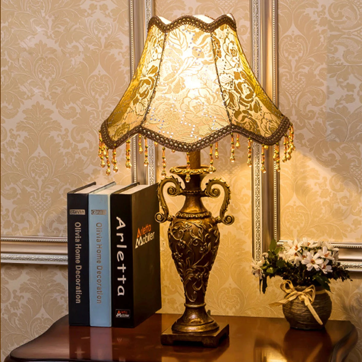 Classical Table Lamp Fabric Drum Shade And Antique brass Base ,American Decor Classic Bedside Desk Nightstand Table Lamp for Bedroom Living Room