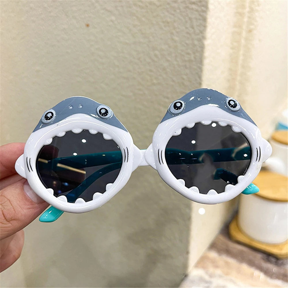 Cartoon Shark Shape Children Sunglasses UV Protection Glasses Fashionable Kids Eyewear Perfect For Children s Photo Props Kids Party Birthday Party Accessory Ideal Outdoor Eyewear For Boys And Girls Aged 3 To 10