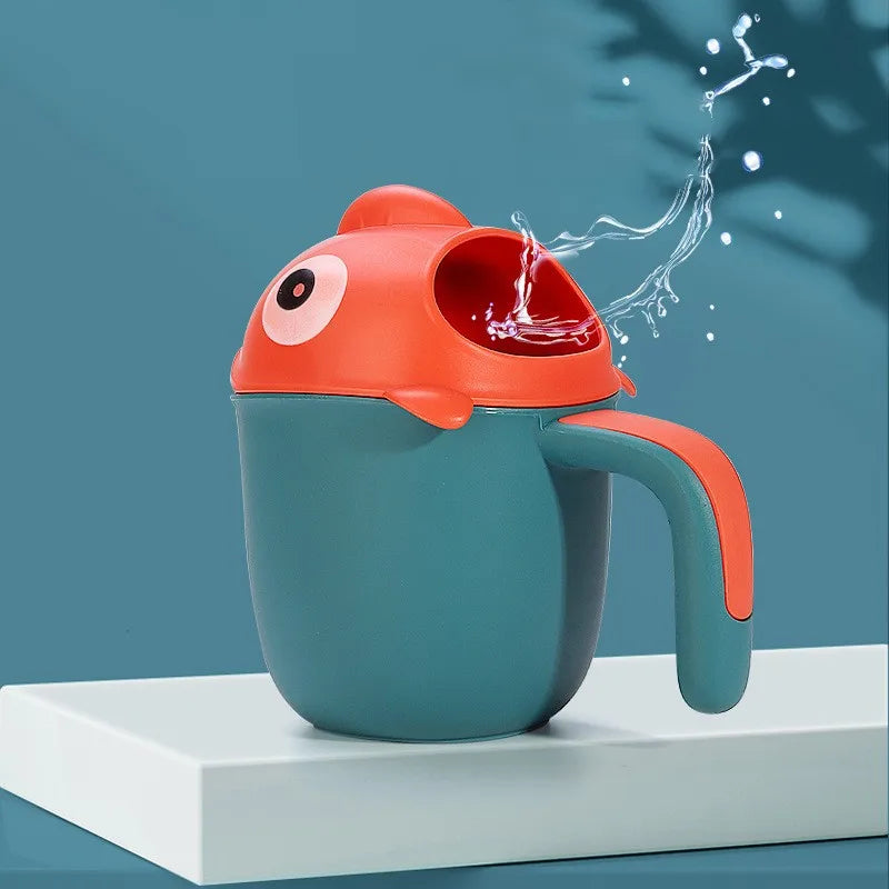 Cute Baby Shampoo Rinse Cup Baby Piggy Cartoon Bath Rinser Pail to Wash Hair and Wash Out Shampoo by Protecting Infant Eyes